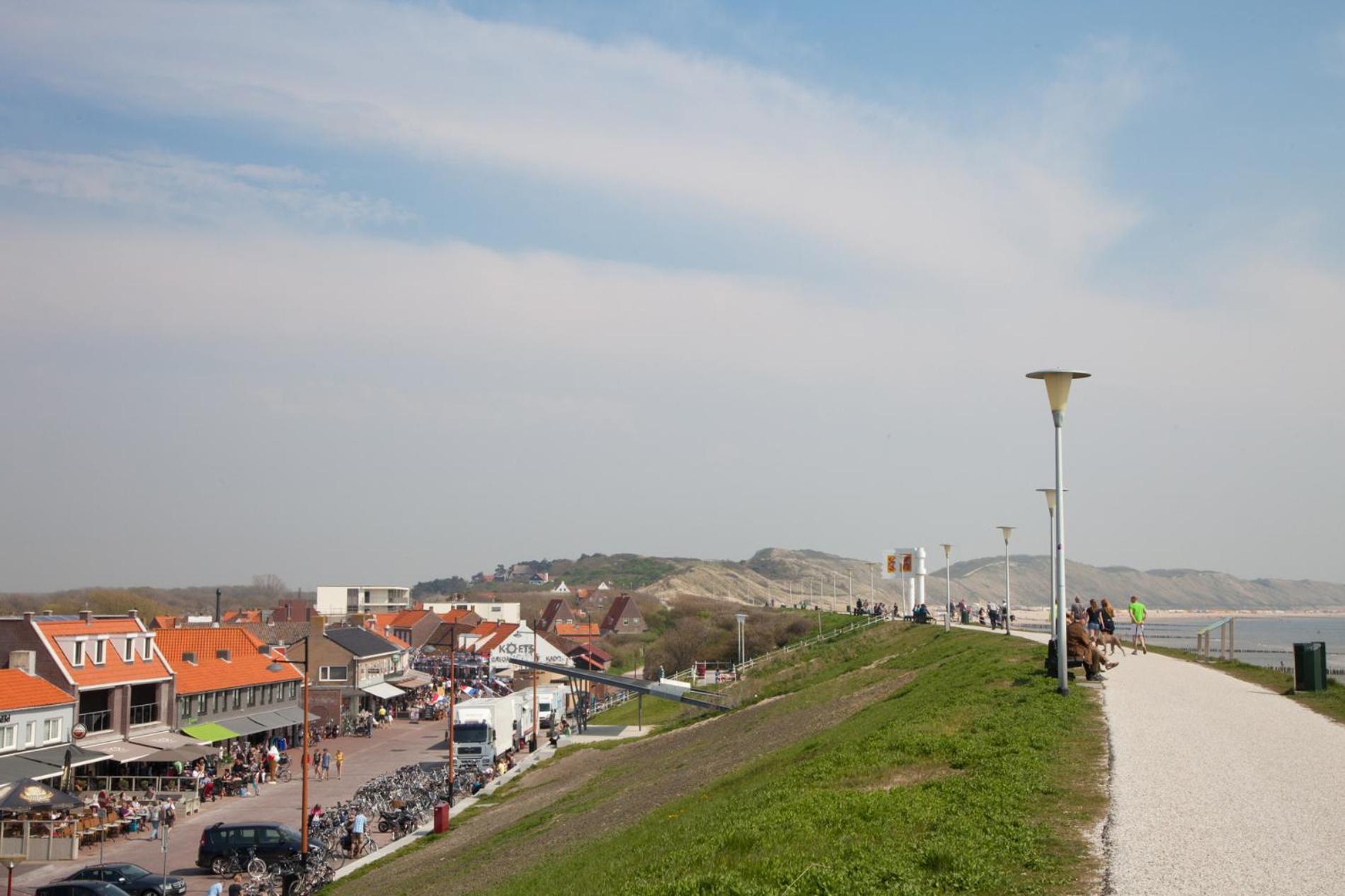 Vakantiehuis Vakantiewoning In Centrum Zoutelande, Bij Het