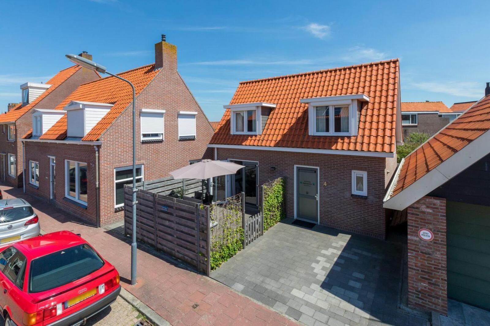 Vakantiewoning In Centrum Zoutelande, Bij Het Vakantiehuis Zoutelande
